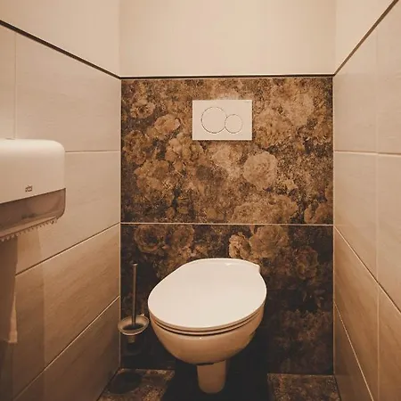 여관 Gschoadwirt *