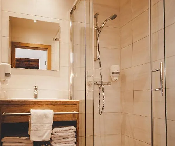 Gschoadwirt Herberg *